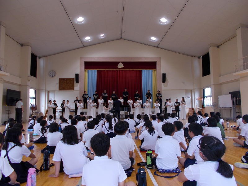 東京混声合唱団による学校巡回公演