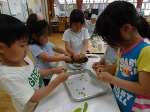 みんなで鞘から出して