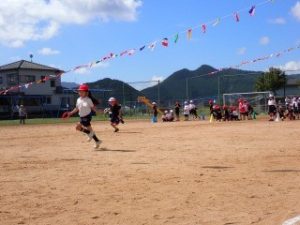 １・２年生折り返しリレー