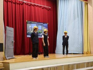 6年生(「謎の扉」を通ってタイムスリップ)