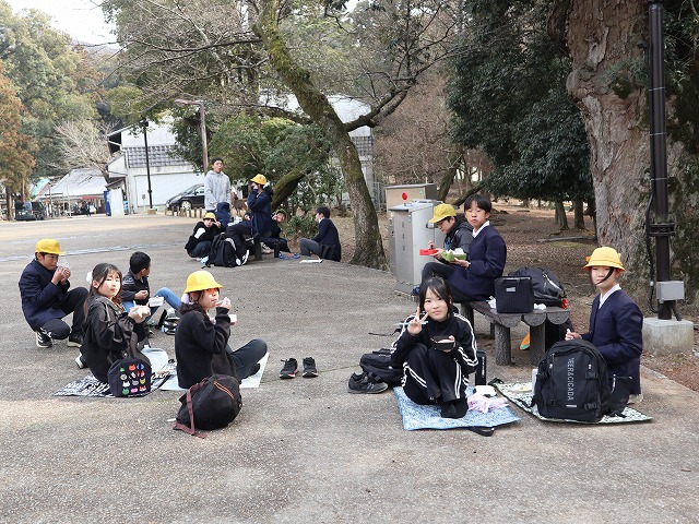 東大寺でお弁当