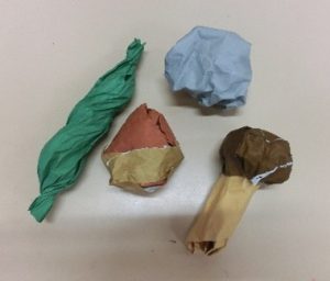 年長児が作った秋の味覚の制作